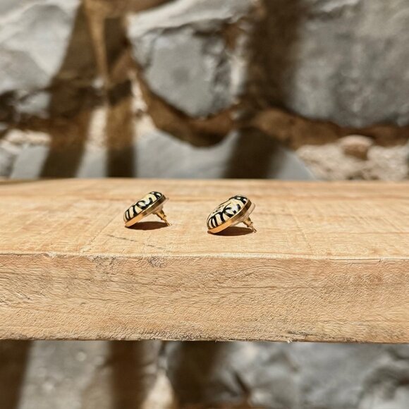 Chanel 2002 02P CC Logo Striped Round Stud Earrings - Picture 5 of 10